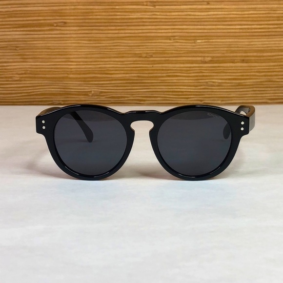 KOMONO Sunglasses Clement Glossy Black NEW Round